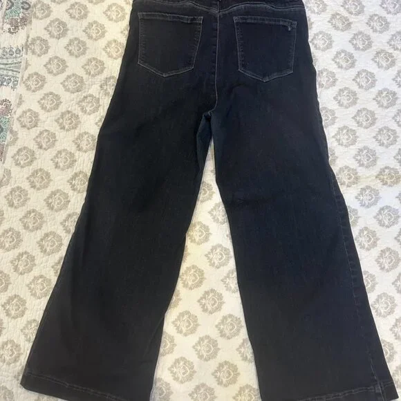 Dark Blue Jeans - Picture 2 of 5